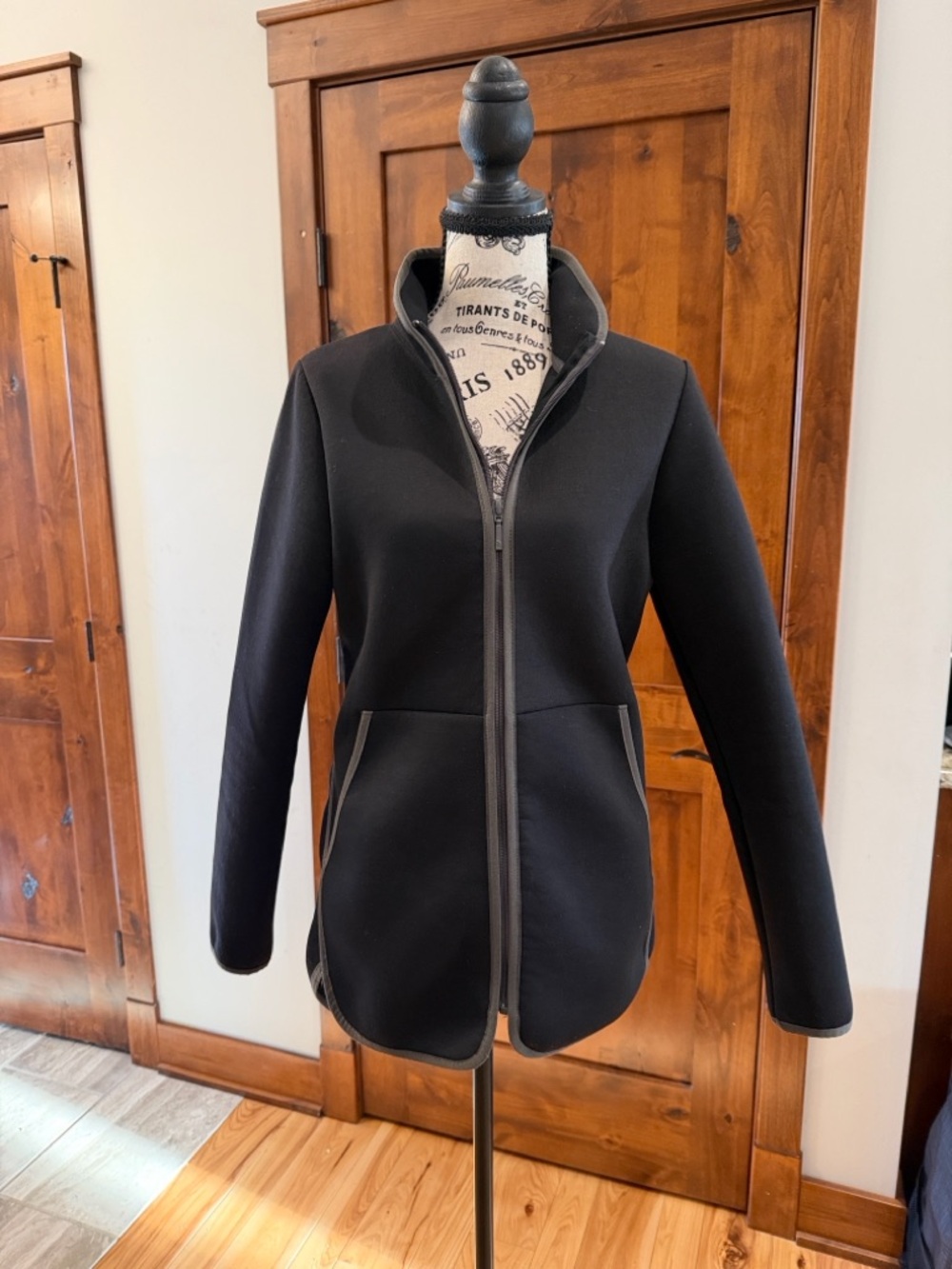 The North Face Neo Thermal Black Women’s Jacket Size M